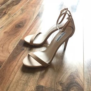 Steve Madden nude heels